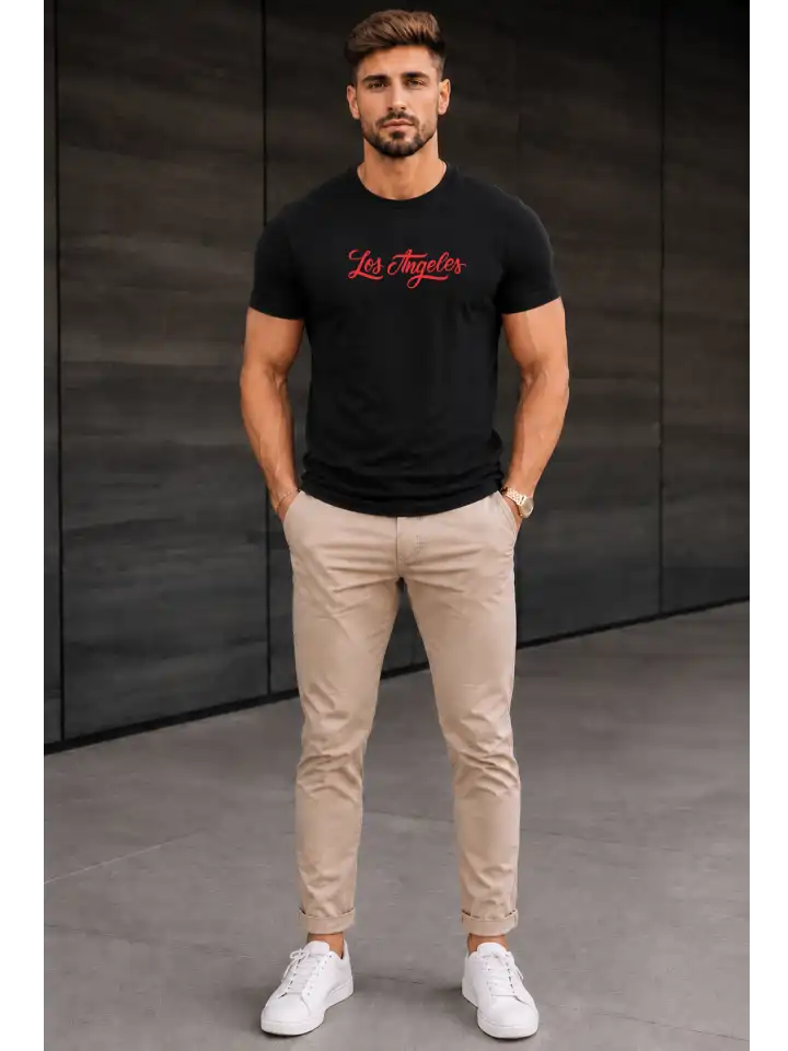 Camiseta Masculina Los Angeles Preta 100% Algodão 30.1 Penteado (Estampa vermelha) - Image 5